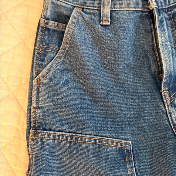 Abercrombie & Fitch Mid Rise Slouchy Jean - Picture 4 of 12